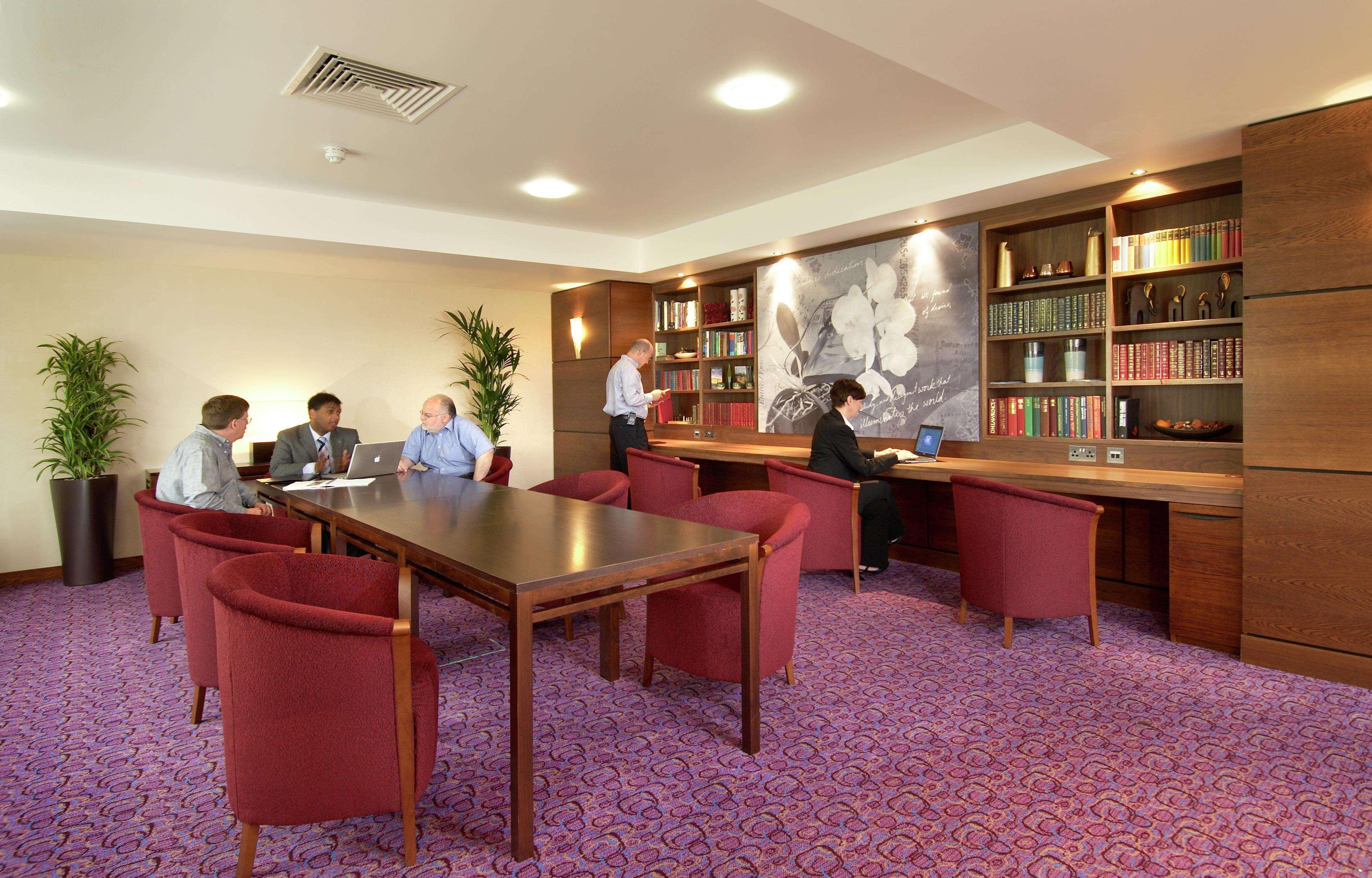 Hampton By Hilton Corby Hotel Buitenkant foto