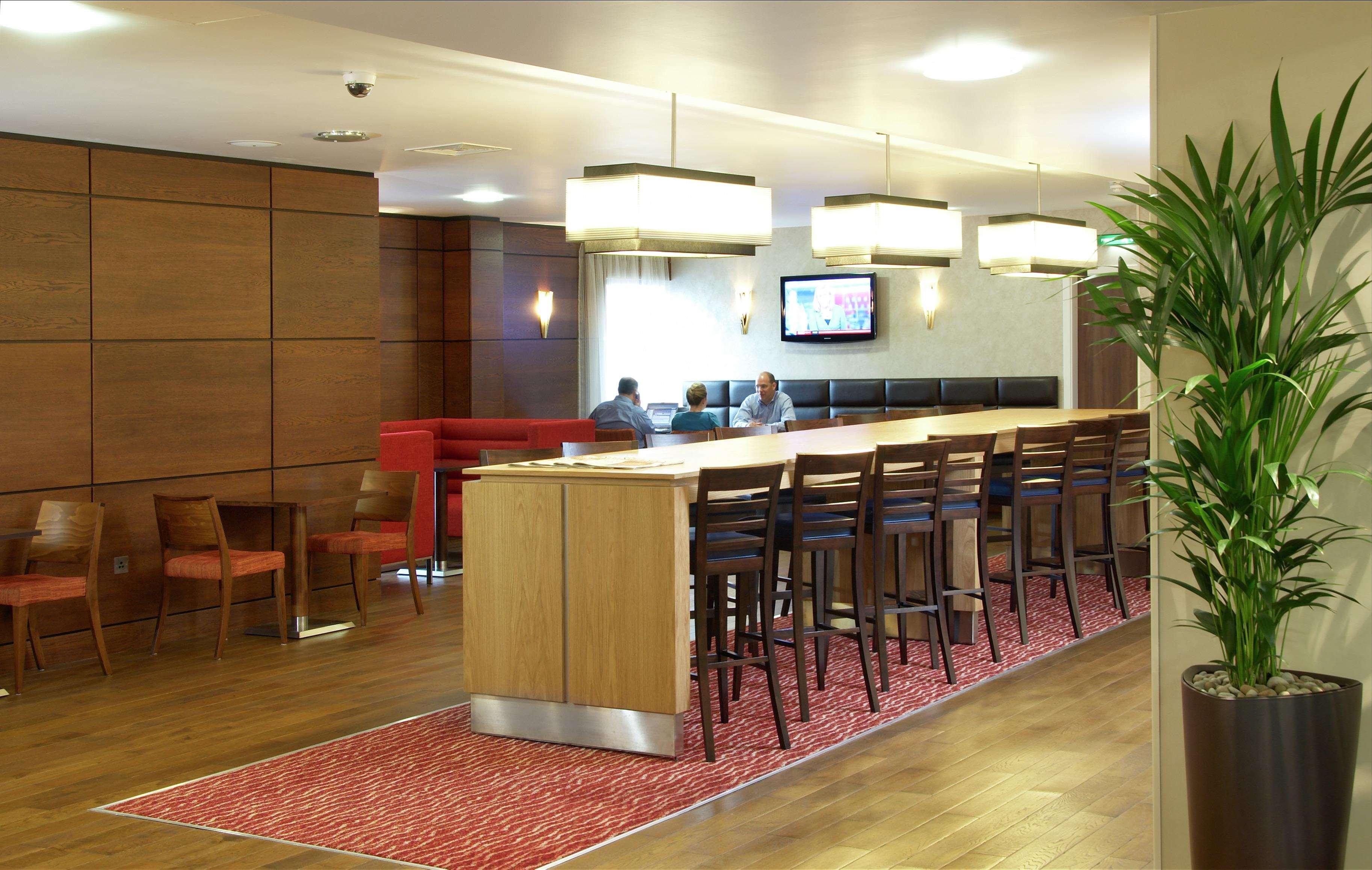 Hampton By Hilton Corby Hotel Buitenkant foto