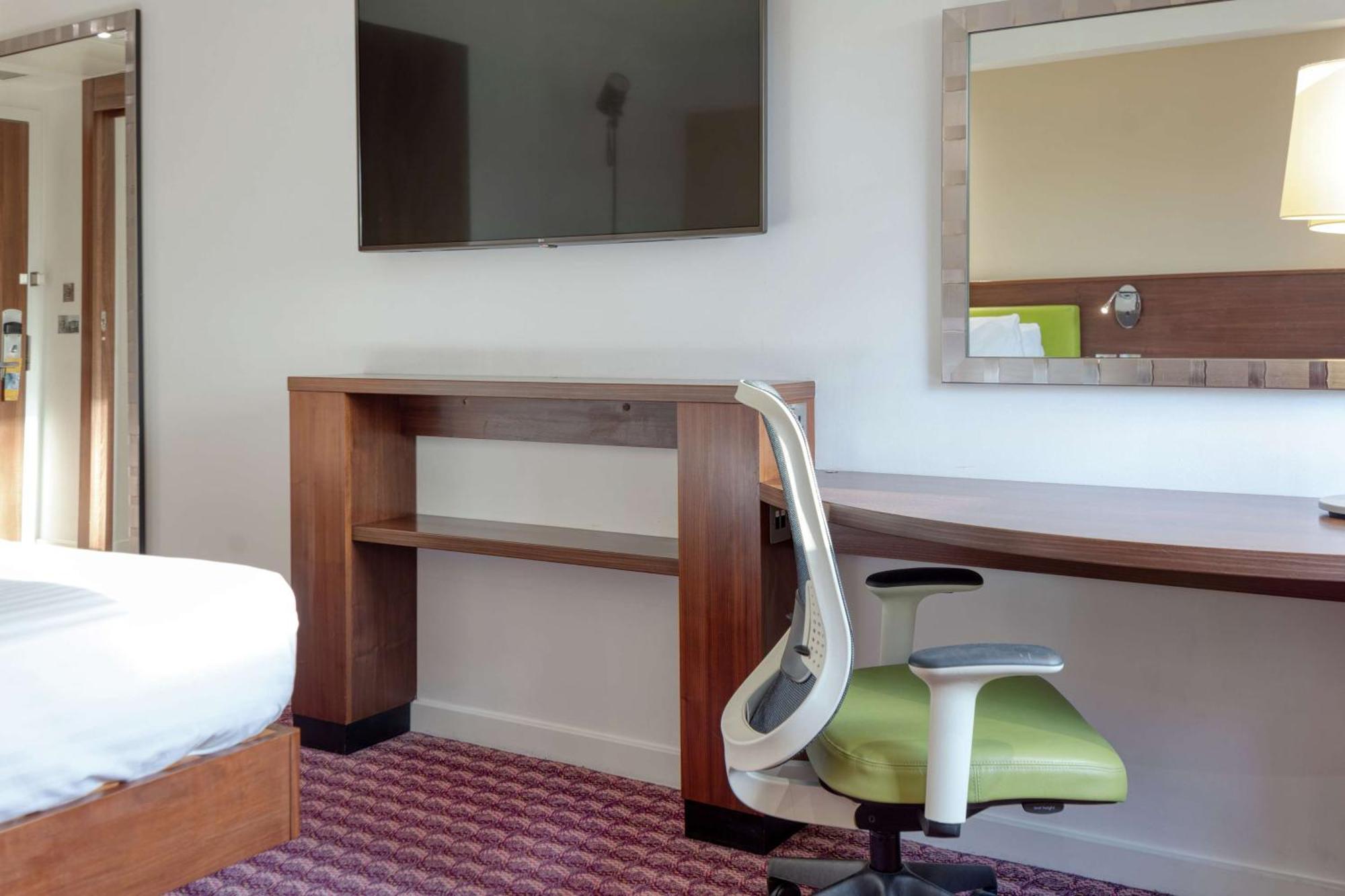 Hampton By Hilton Corby Hotel Buitenkant foto