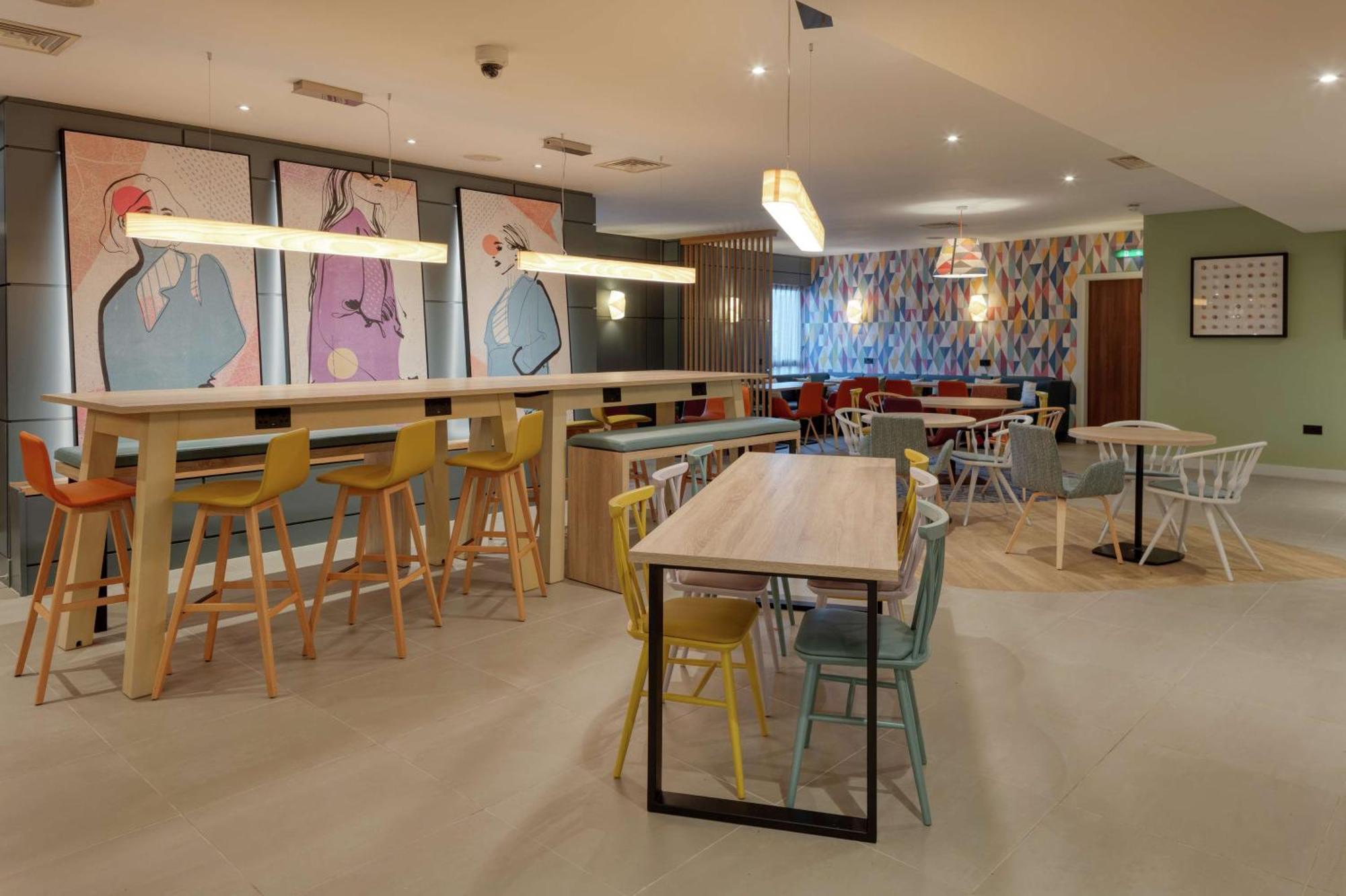 Hampton By Hilton Corby Hotel Buitenkant foto