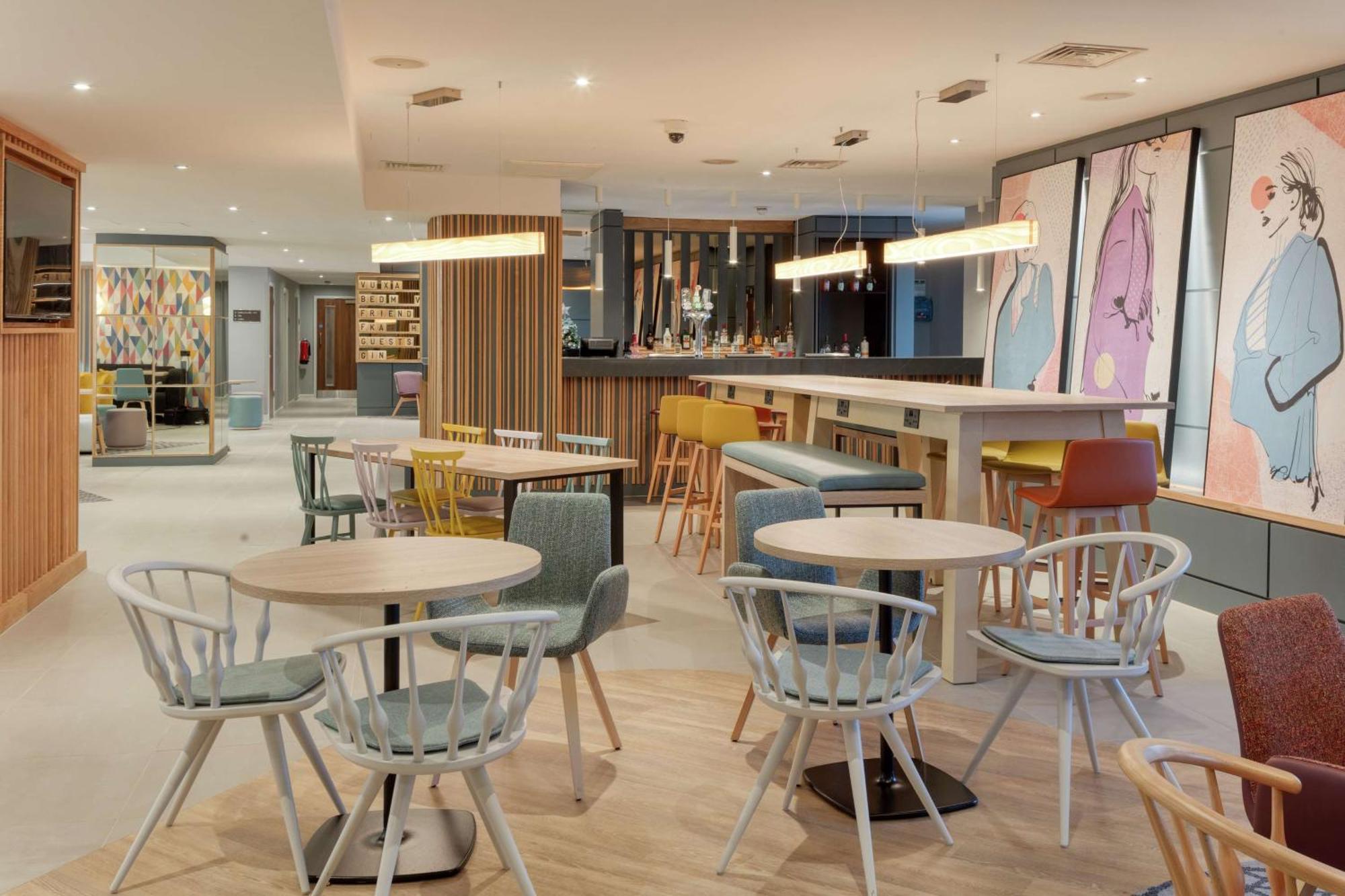 Hampton By Hilton Corby Hotel Buitenkant foto