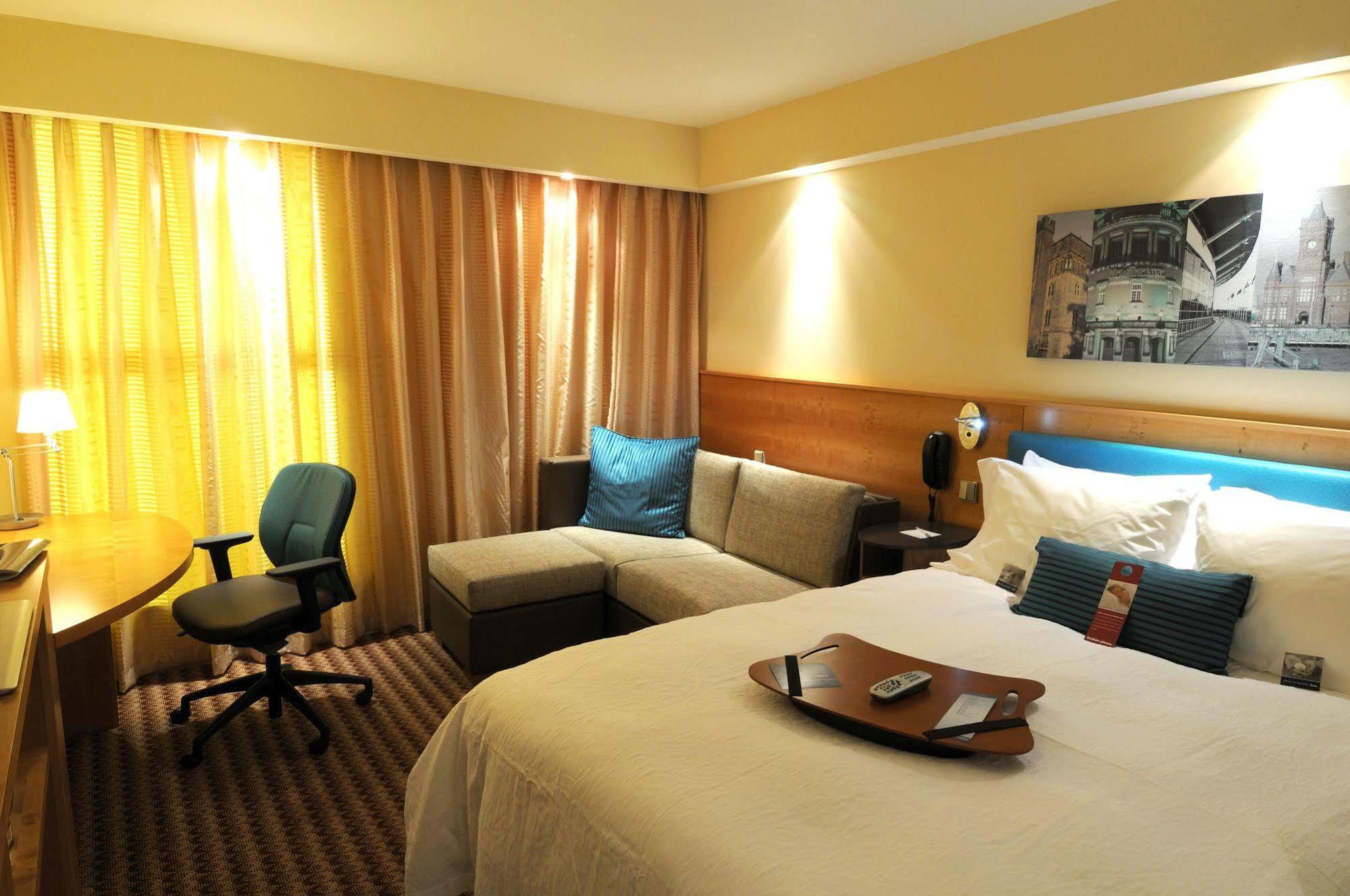 Hampton By Hilton Corby Hotel Buitenkant foto